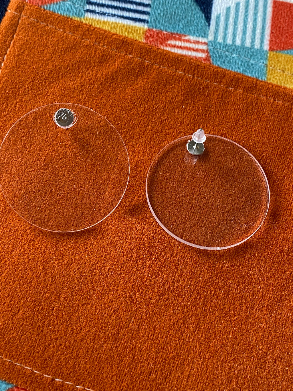 Boucles d'oreilles 70's rondes